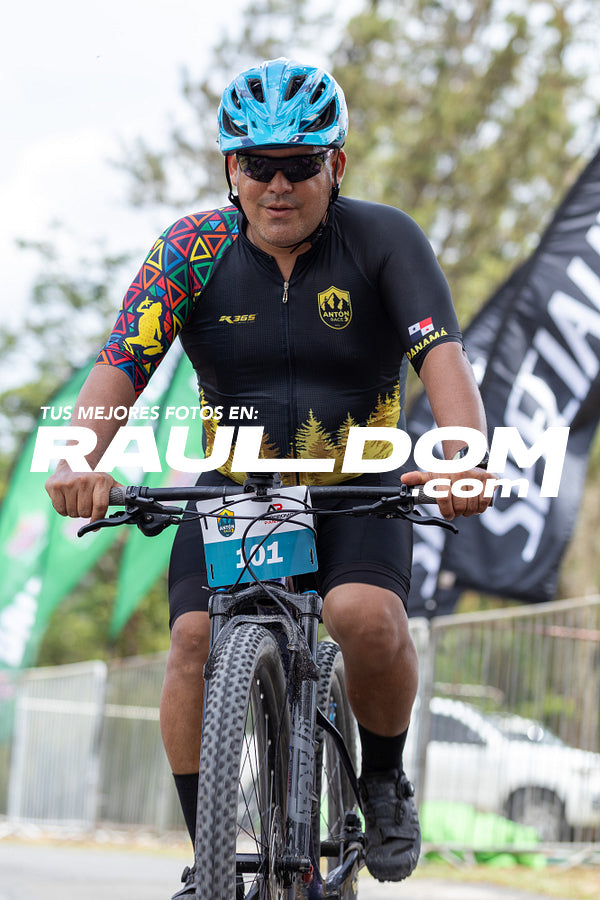 AntonRaceDiaUno-oneflashphoto-492.jpg