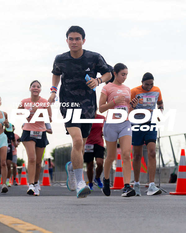@PARDESHOOTS-5K808-240.jpg