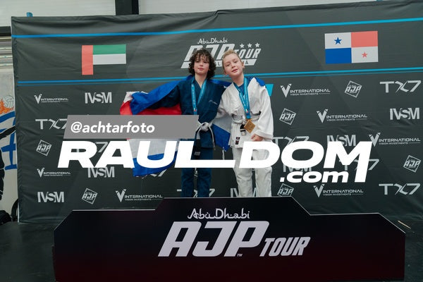 AjpTour-achtarfoto-103014.jpg