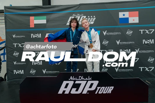 AjpTour-achtarfoto-103014.jpg