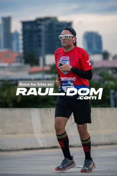 BimboGlobalRace-elguillephoto-300.jpg