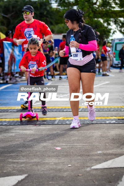 BimboGlobalRace-oneflashphoto-1397.jpg