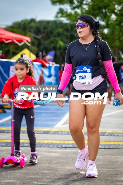 BimboGlobalRace-oneflashphoto-1399.jpg