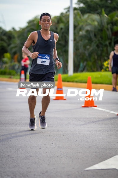 BimboGlobalRace-oneflashphoto-256.jpg