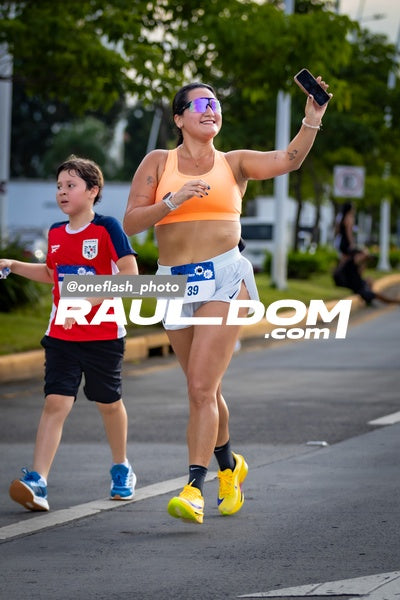 BimboGlobalRace-oneflashphoto-420.jpg