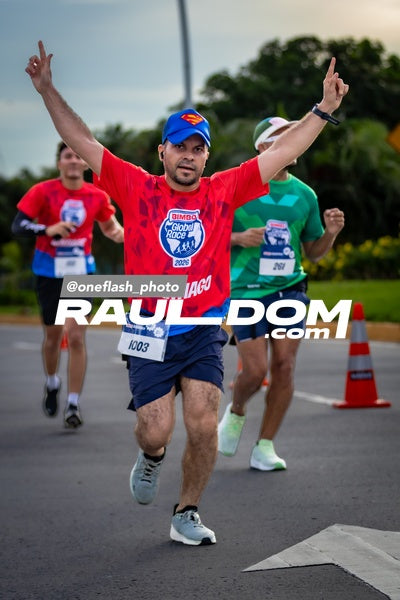 BimboGlobalRace-oneflashphoto-490.jpg