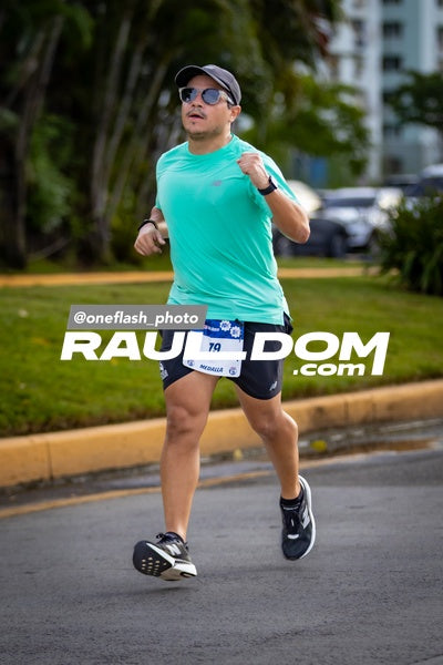 BimboGlobalRace-oneflashphoto-512.jpg