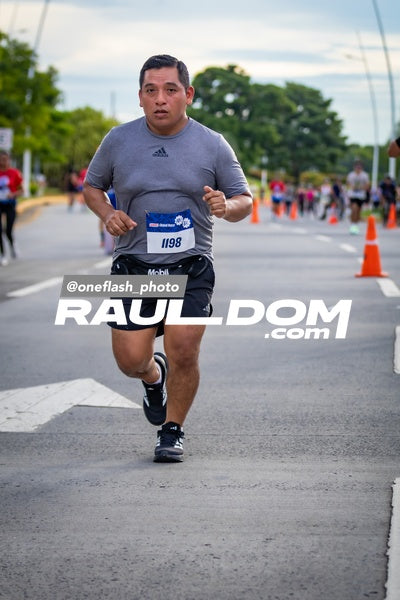 BimboGlobalRace-oneflashphoto-617.jpg