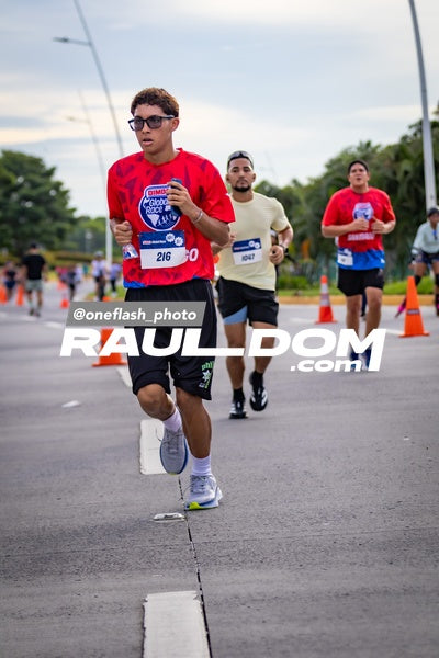 BimboGlobalRace-oneflashphoto-637.jpg