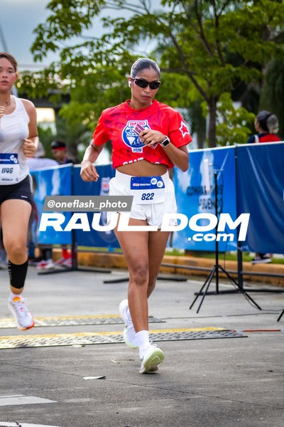 BimboGlobalRace-oneflashphoto-720.jpg