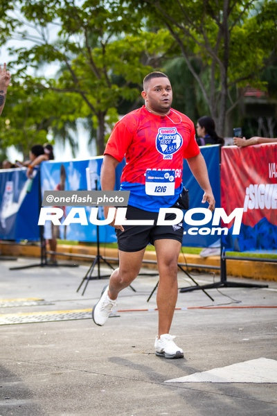 BimboGlobalRace-oneflashphoto-816.jpg