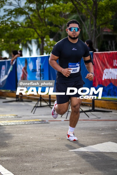 BimboGlobalRace-oneflashphoto-828.jpg