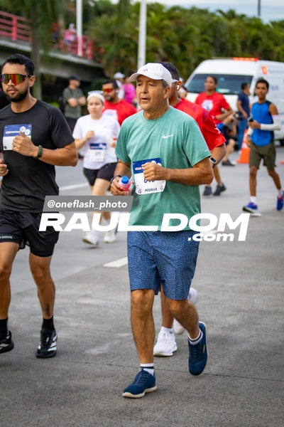 BimboGlobalRace-oneflashphoto-88.jpg