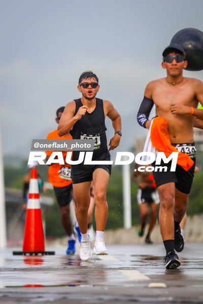 CircuitoCity10k-oneflashphoto-1129.jpg