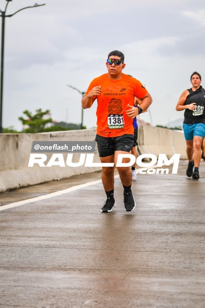 CircuitoCity10k-oneflashphoto-1989.jpg