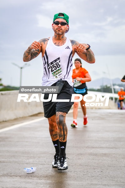 CircuitoCity10k-oneflashphoto-2261.jpg