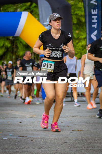 CircuitoCity5K-oneflashphoto-1090.jpg