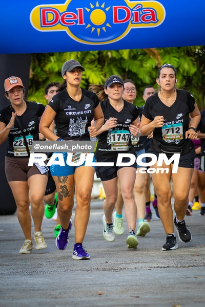 CircuitoCity5K-oneflashphoto-1094.jpg