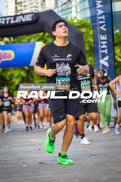 CircuitoCity5K-oneflashphoto-1097.jpg