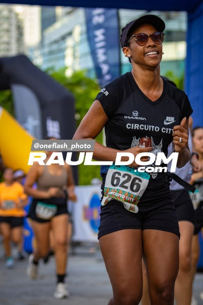 CircuitoCity5K-oneflashphoto-1117.jpg
