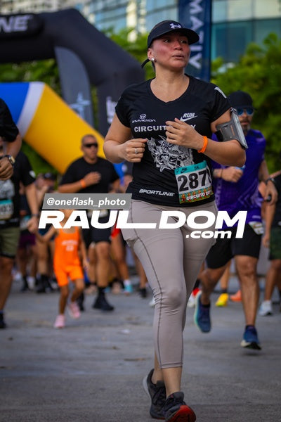 CircuitoCity5K-oneflashphoto-1175.jpg