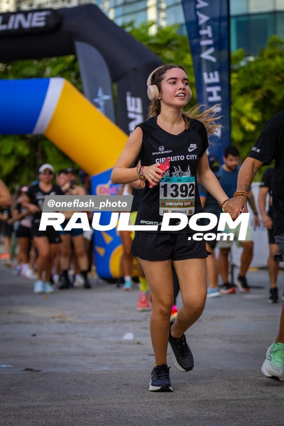 CircuitoCity5K-oneflashphoto-1179.jpg