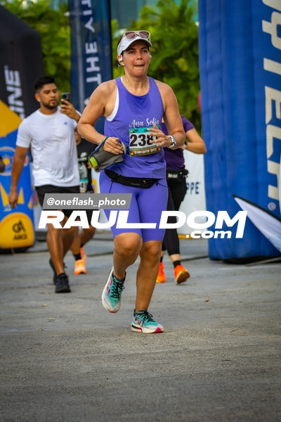 CircuitoCity5K-oneflashphoto-1215.jpg