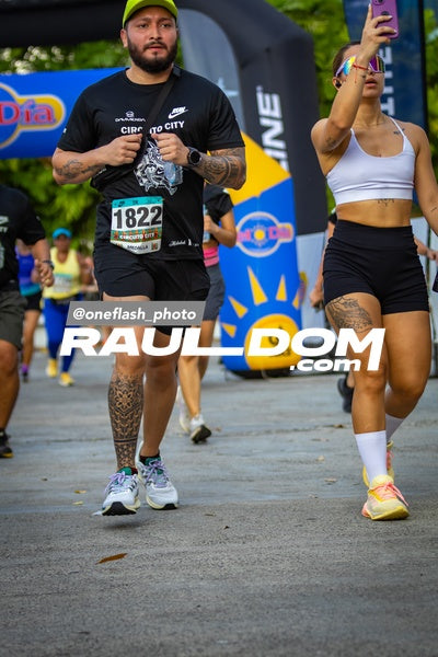 CircuitoCity5K-oneflashphoto-1216.jpg