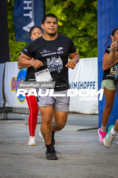 CircuitoCity5K-oneflashphoto-1273.jpg