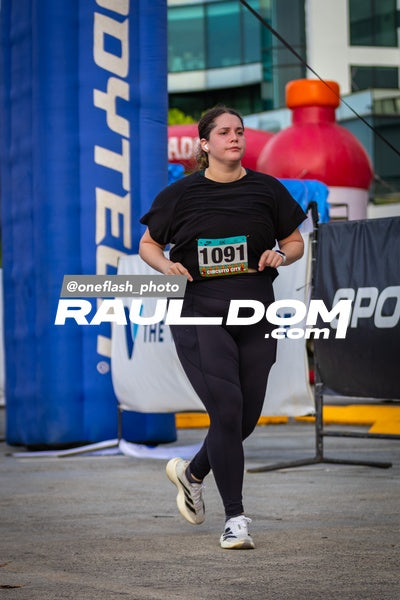 CircuitoCity5K-oneflashphoto-1285.jpg