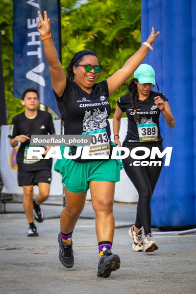 CircuitoCity5K-oneflashphoto-1287.jpg