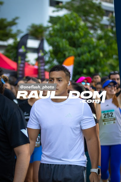 CircuitoCity5K-oneflashphoto-131.jpg