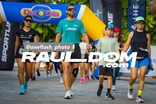 CircuitoCity5K-oneflashphoto-1311.jpg