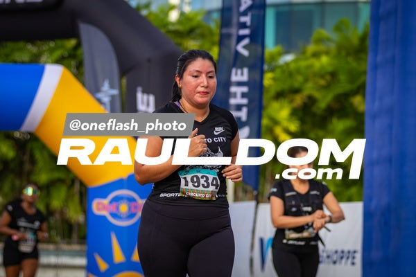 CircuitoCity5K-oneflashphoto-1337.jpg