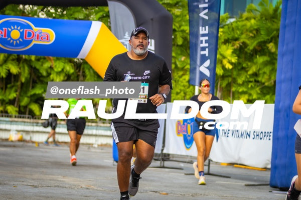 CircuitoCity5K-oneflashphoto-1359.jpg