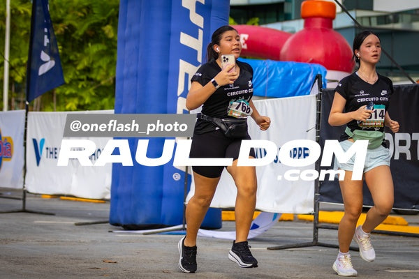 CircuitoCity5K-oneflashphoto-1364.jpg