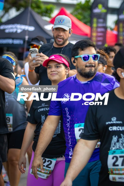 CircuitoCity5K-oneflashphoto-137.jpg