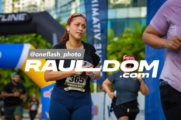 CircuitoCity5K-oneflashphoto-1399.jpg