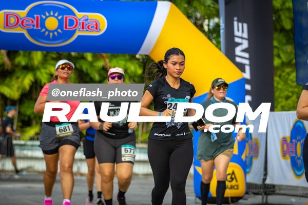 CircuitoCity5K-oneflashphoto-1401.jpg