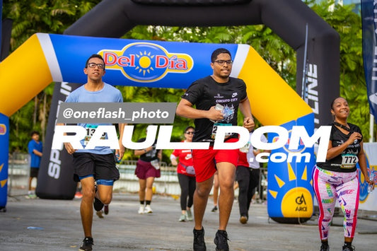 CircuitoCity5K-oneflashphoto-1405.jpg