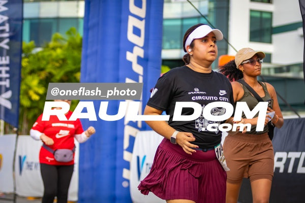 CircuitoCity5K-oneflashphoto-1409.jpg