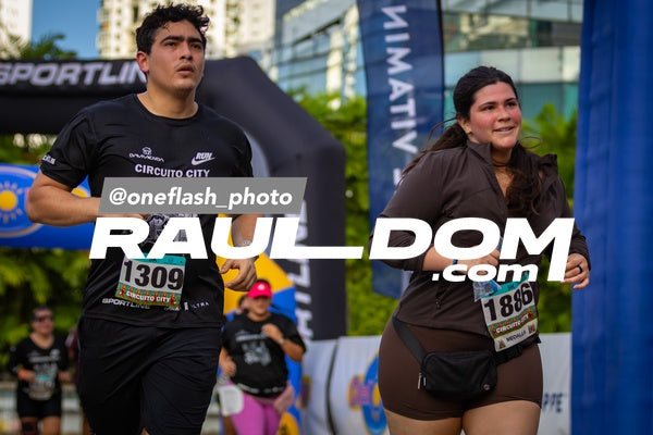 CircuitoCity5K-oneflashphoto-1432.jpg