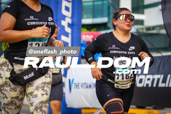 CircuitoCity5K-oneflashphoto-1438.jpg