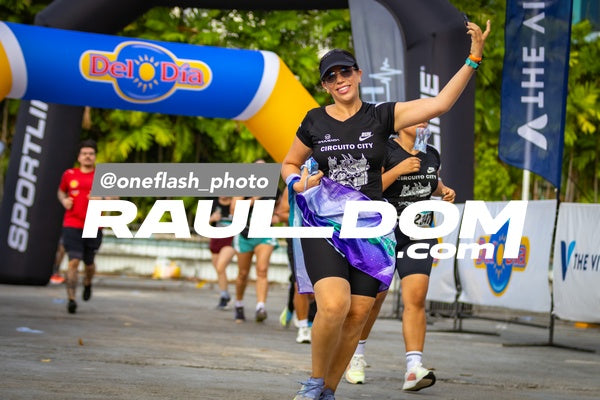 CircuitoCity5K-oneflashphoto-1450.jpg