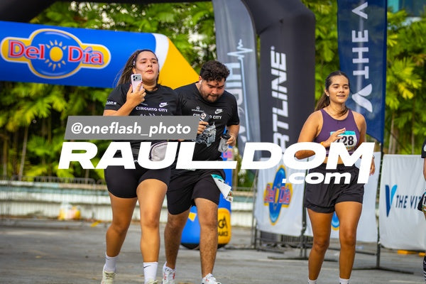 CircuitoCity5K-oneflashphoto-1465.jpg
