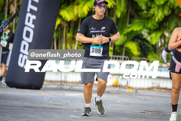 CircuitoCity5K-oneflashphoto-1515.jpg