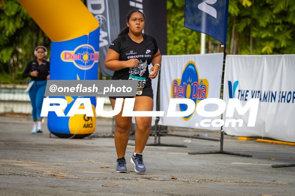 CircuitoCity5K-oneflashphoto-1525.jpg