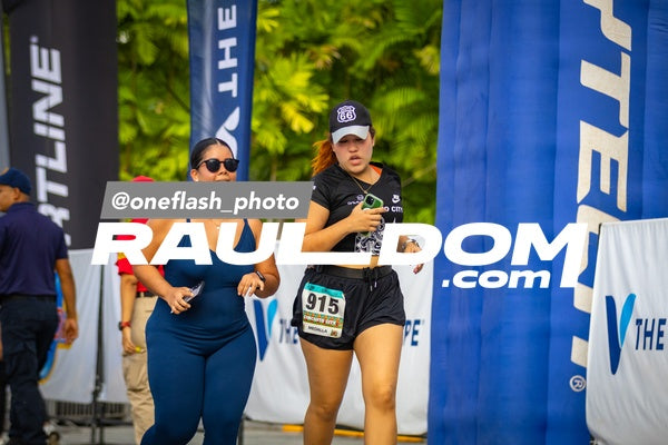 CircuitoCity5K-oneflashphoto-1544.jpg