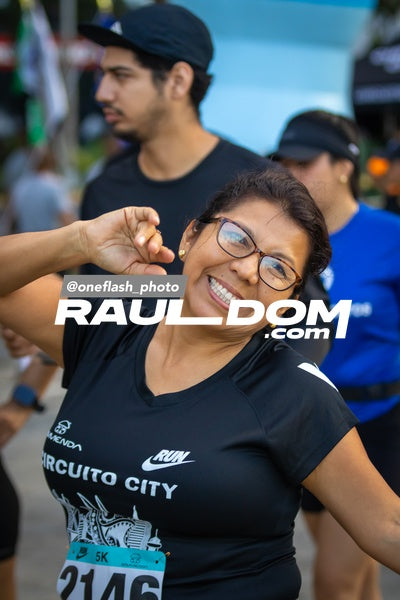 CircuitoCity5K-oneflashphoto-180.jpg