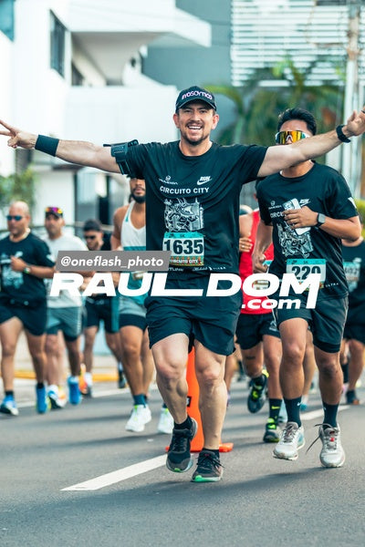 CircuitoCity5K-oneflashphoto-198.jpg